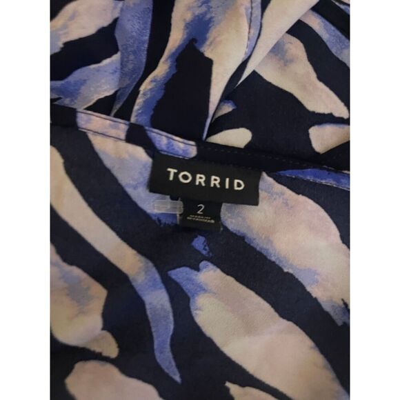 Torrid georgette peplum top/shirt/blouse  Size 2 (plus size - Picture 2 of 6